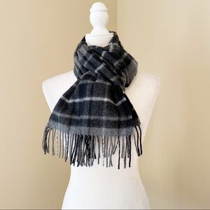 John Hanly & Co. 100% Lambswool Fringe Scarf